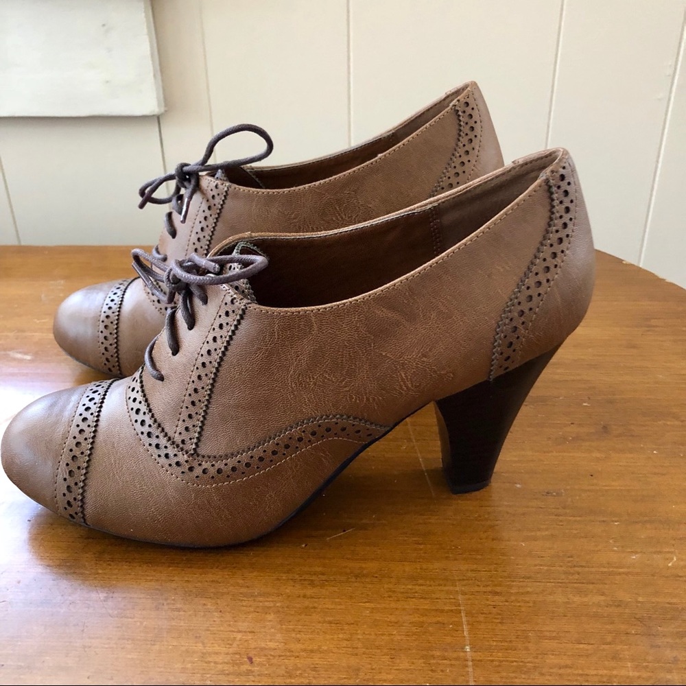 Mary Poppins style shoes